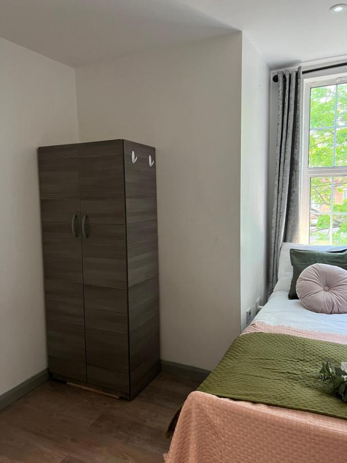 3 Bedroom Flat In King'S Cross, St Pancras'S. 2 Minutes To Euston. London Exterior photo